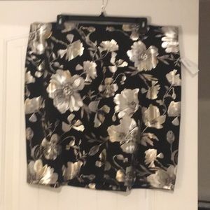 Metallic Floral Pencil Skirt